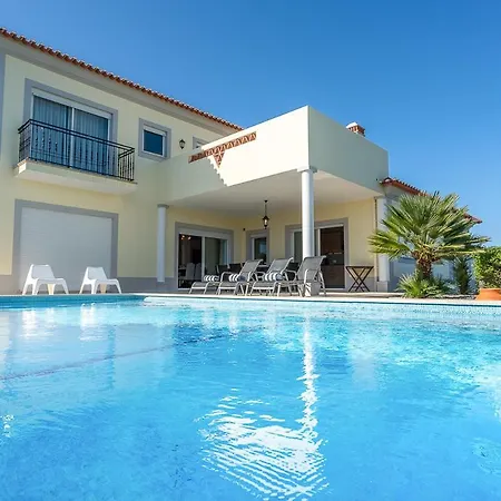 Villa Ferrel Sleeps 8 With Pool And Wifi Ferrel (Leiria)